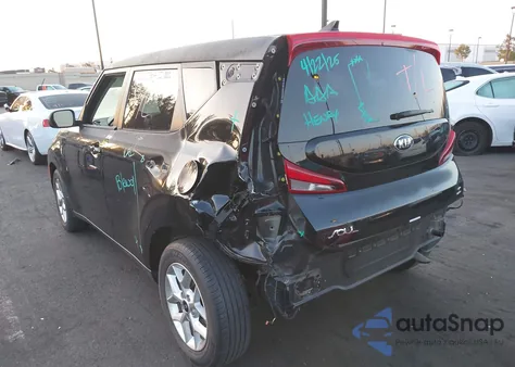 2021 Kia Soul S z USA, uszkodzony, nr VIN KNDJ23AU1M7758301